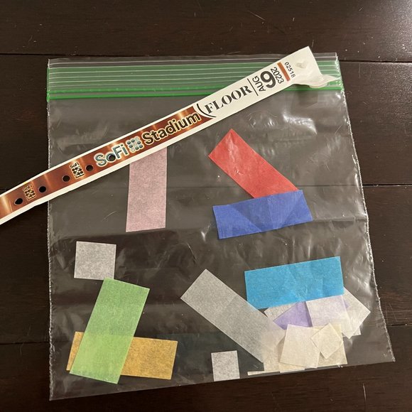 SOLD Taylor Swift Eras Tour Confetti Set from Last Night of US Tour - Picture 3 of 5